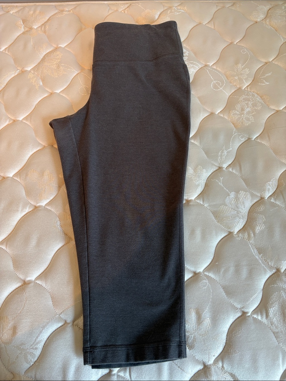 Made for Life Grey Lounge Capri